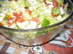 Zeleninov salt s Cottage a jarn cibulkou